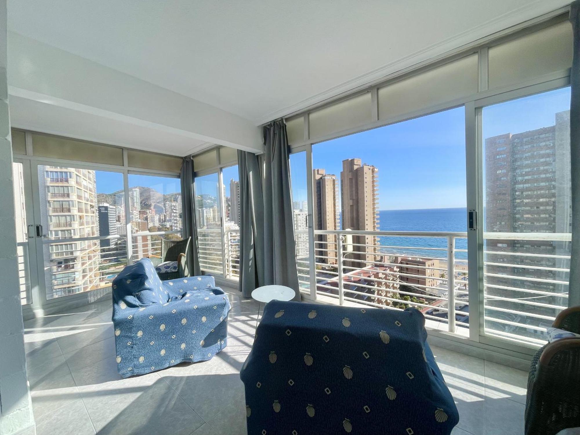 Caballos Apartment Бенидорм Экстерьер фото