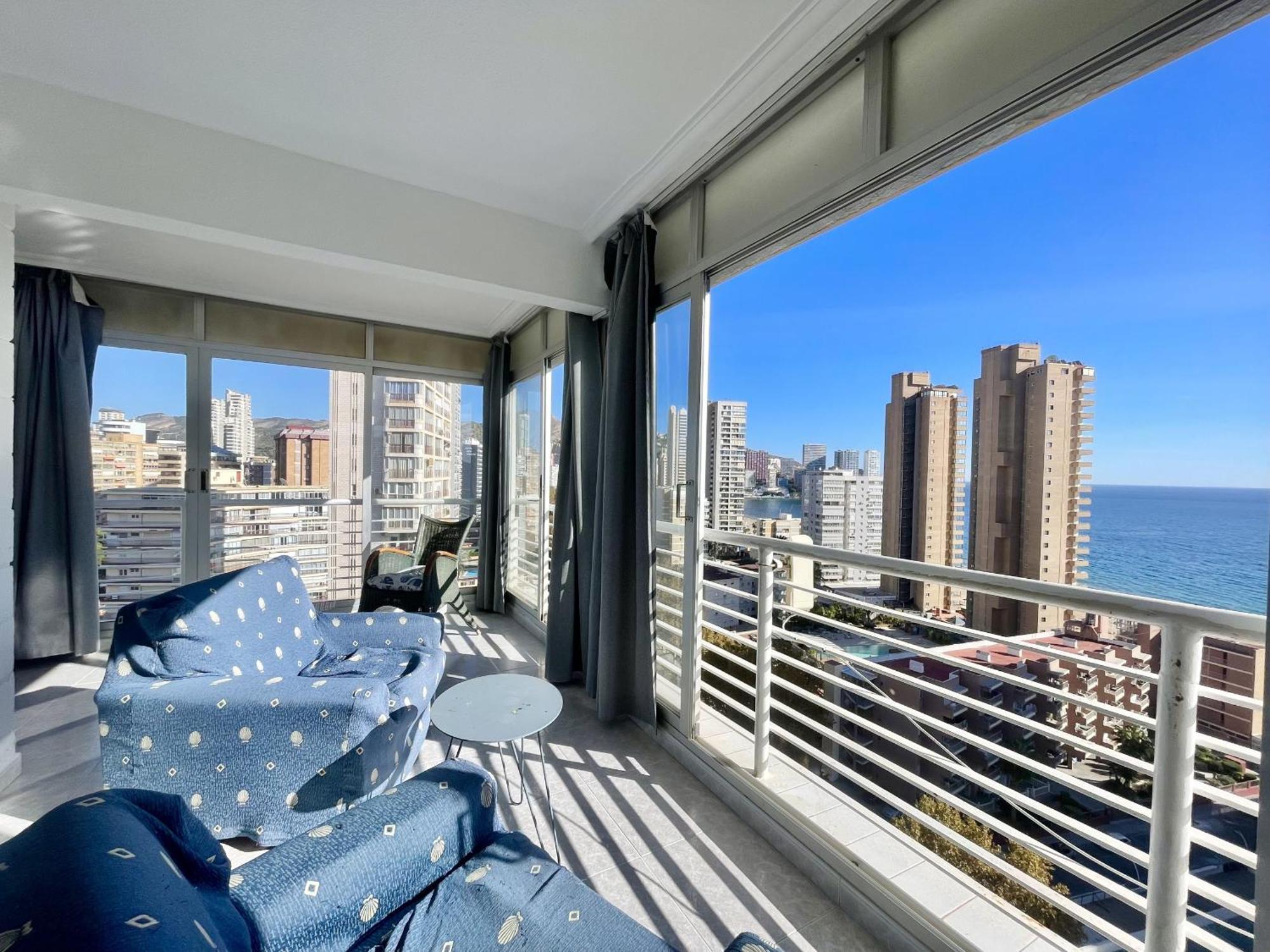 Caballos Apartment Бенидорм Экстерьер фото