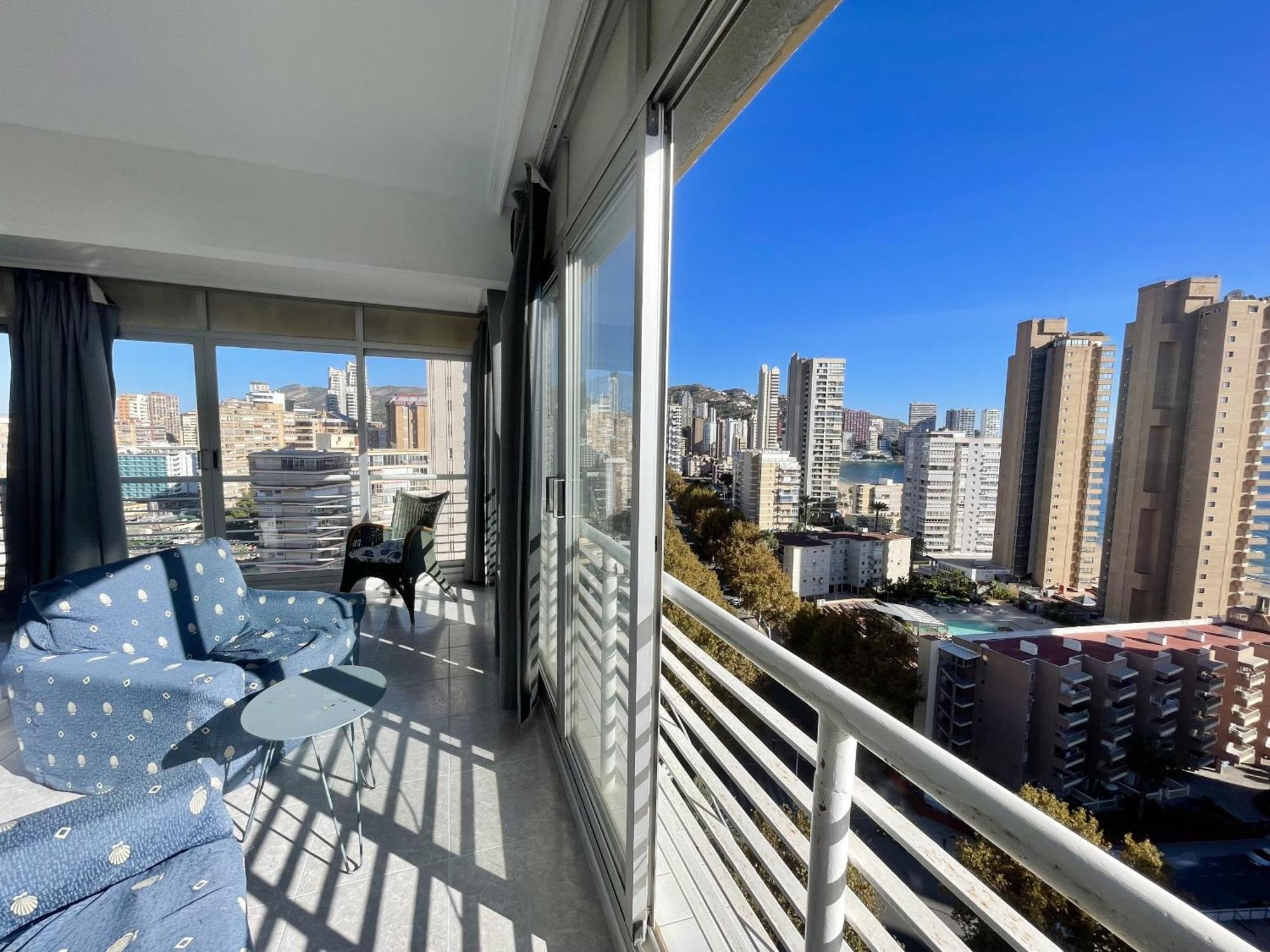Caballos Apartment Бенидорм Экстерьер фото