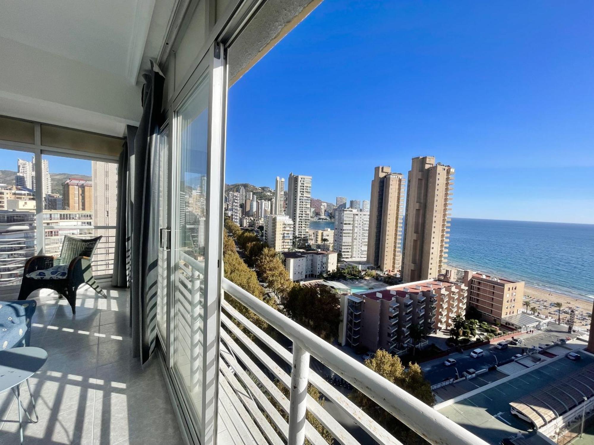 Caballos Apartment Бенидорм Экстерьер фото